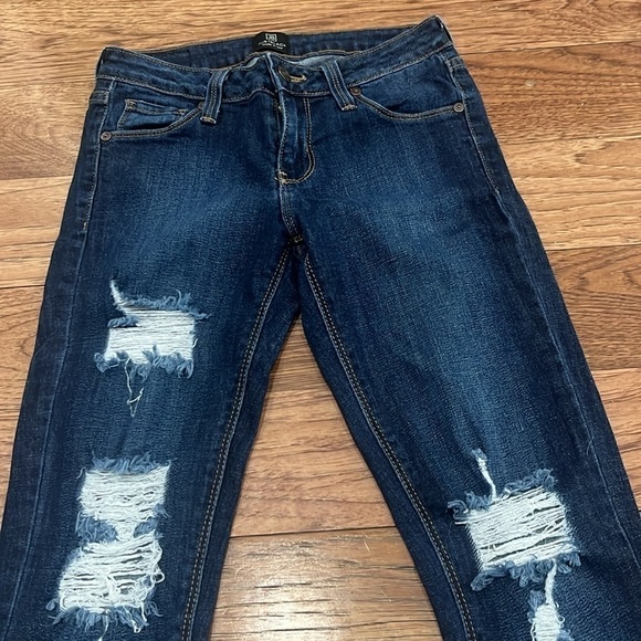 Just Black Distressed Dark Wash Jeans Raw Hem - Picture 6 of 10